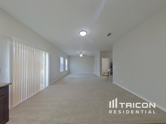 Foto del edificio - 1058 Lancelot Dr