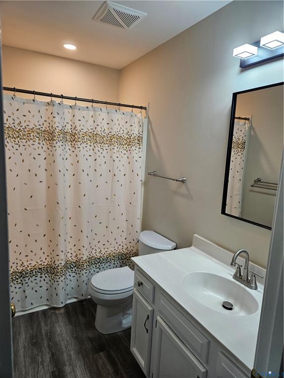 Foto del edificio - 13012 Silent Wood Pl