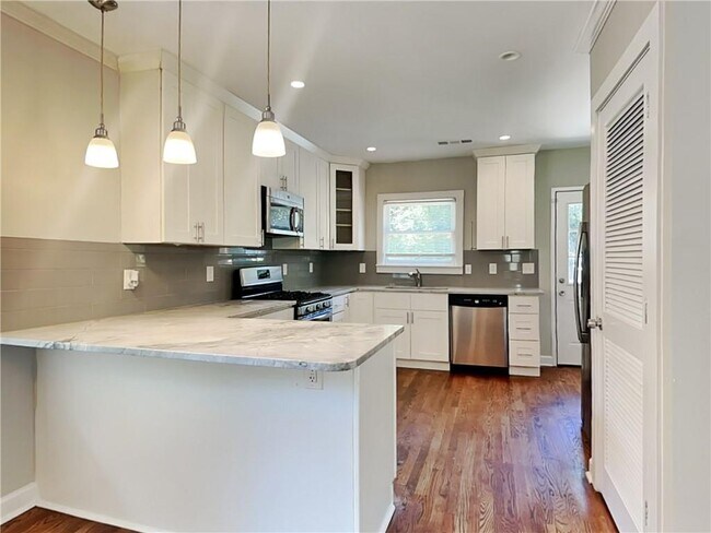Foto del edificio - 967 Lindbergh Drive NE