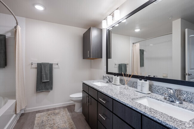 2BR, 2BA - 995SF - High Point Preserve