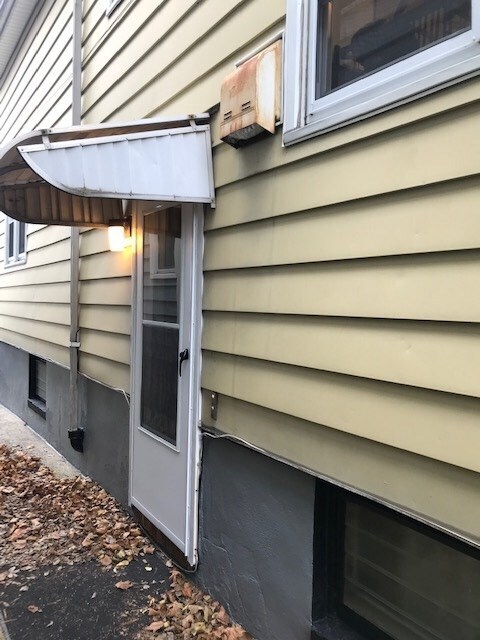 Building Photo - 16-18 Pavonia Ct