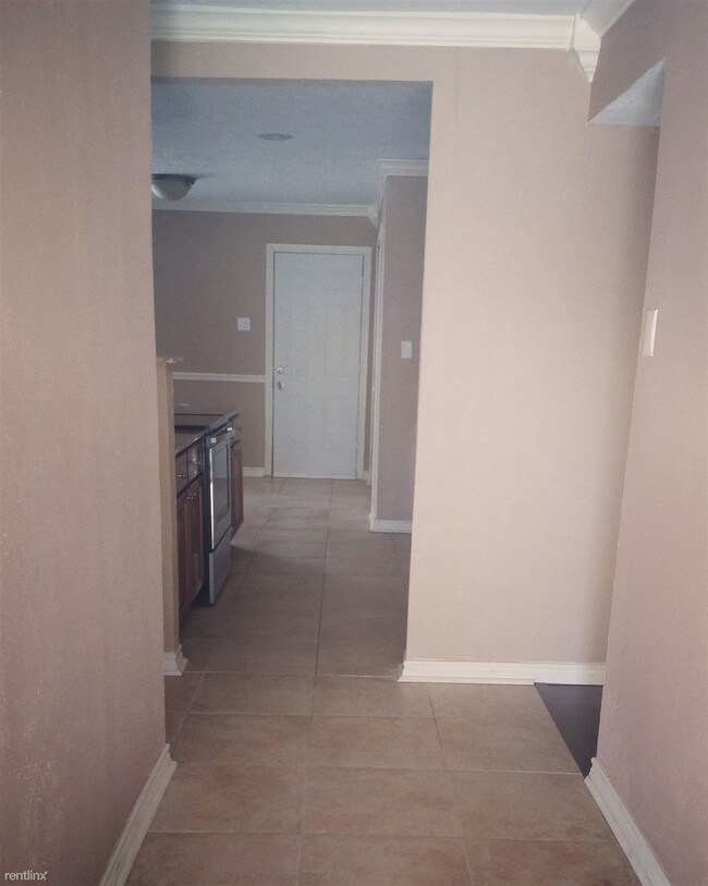 Building Photo - 5209 Gates Dr
