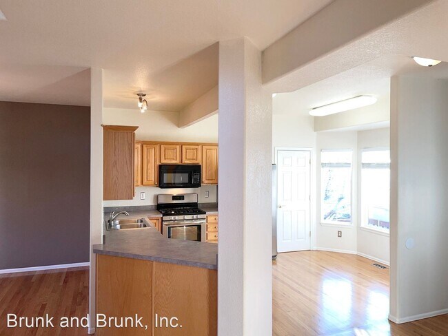 Building Photo - 3 br, 2.5 bath House - 1734 W Yampa Street