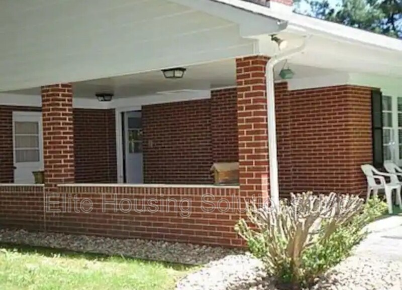 2303 Peach Bottom Rd, Independence, VA 24348 House Rental in