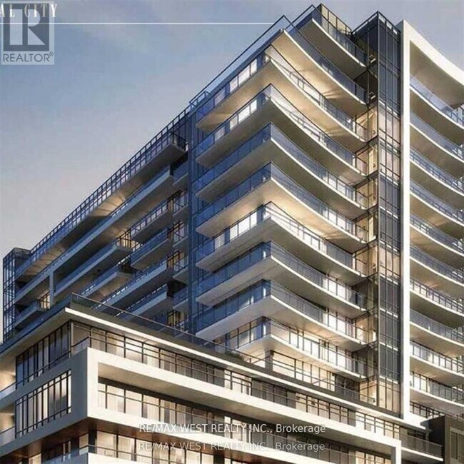 Building Photo - 1480-1480 Bayly St