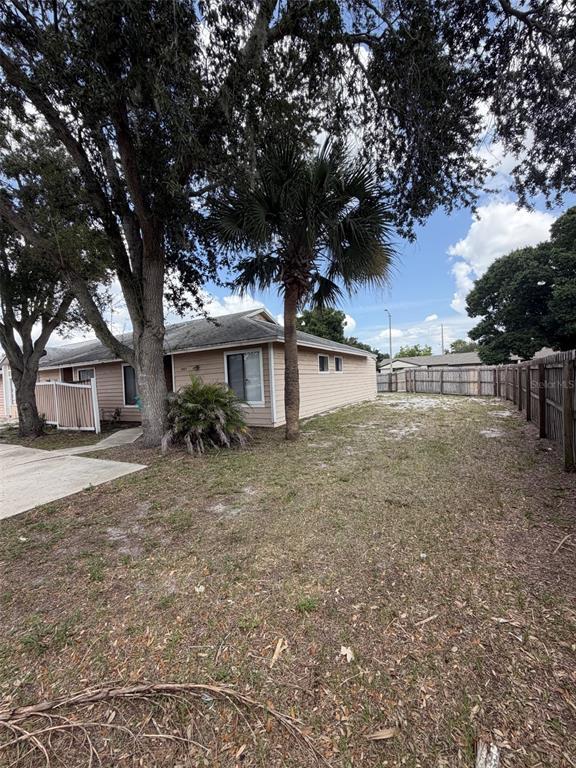 Building Photo - 2803 Waxy Willow Ln