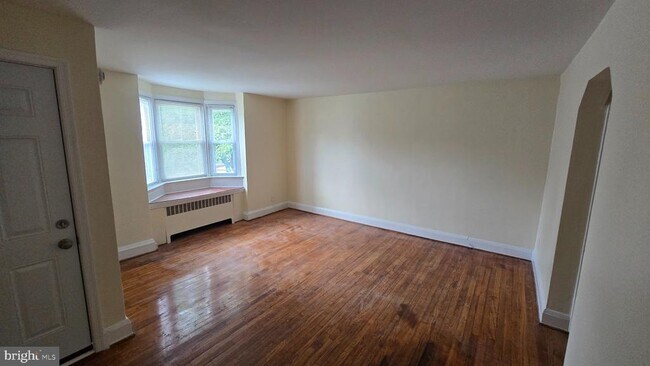Foto del edificio - 6148 Parkway Dr