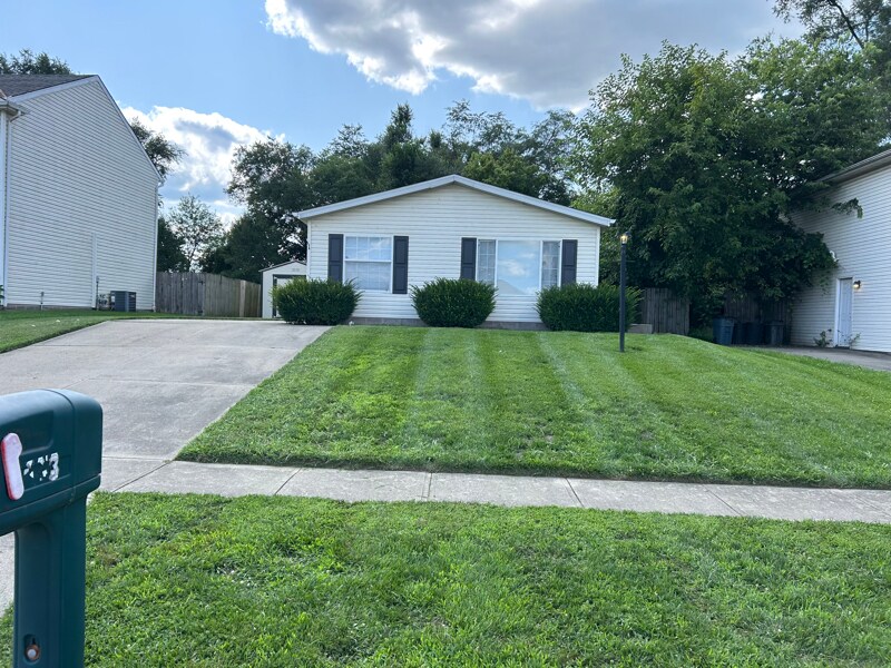 Photo - 713 Diamond Loop (Middletown, OH)