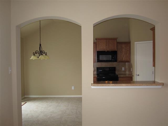 Foto del edificio - 609 Twin Knoll Dr