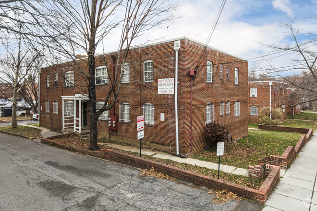 Building Photo - The Danbury Apartments