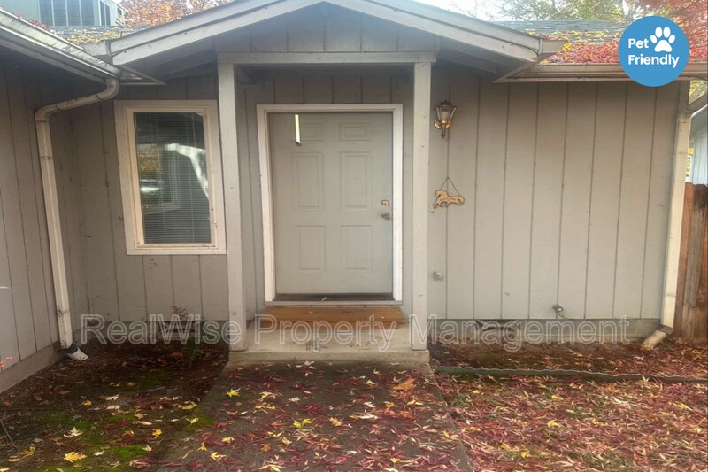 Foto principal - 1632 Leonard Rd