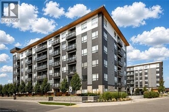 Building Photo - 251 Northfield Dr E