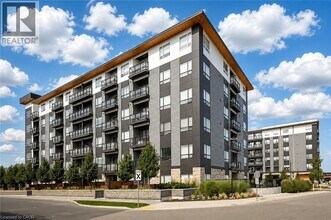 Building Photo - 251 Northfield Dr E