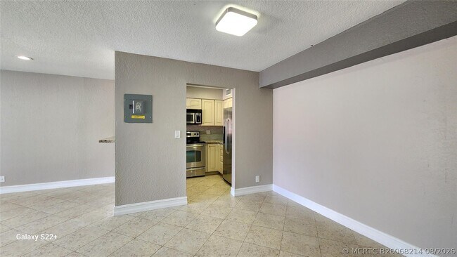 Foto del edificio - 501 SE 8th St