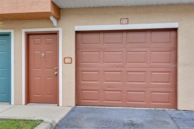 Foto del edificio - 12102 Poppy Field Ln