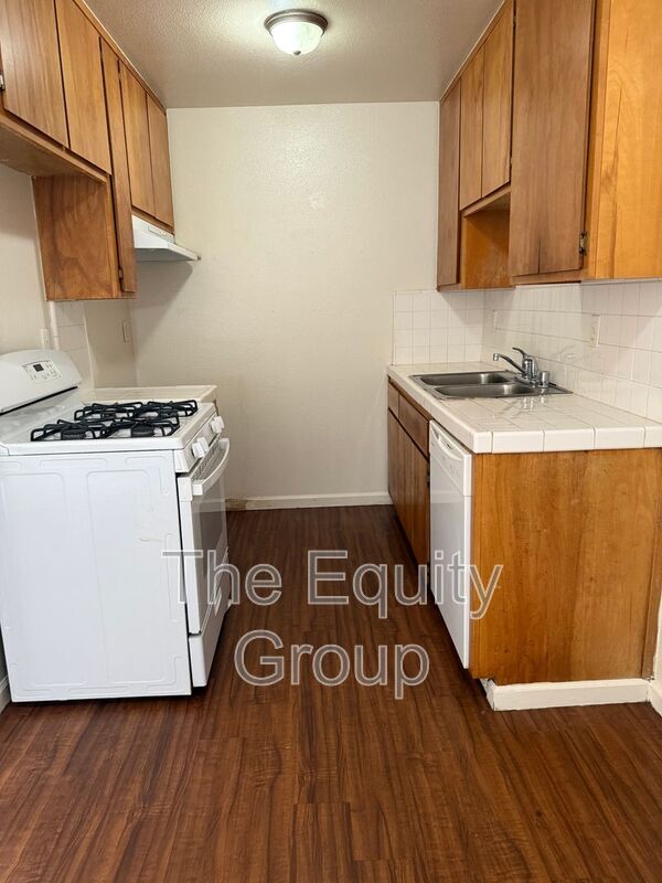 Foto del edificio - 1035 N Wisconsin Way