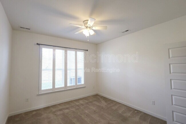 Foto del edificio - 12005 Rubystone Dr