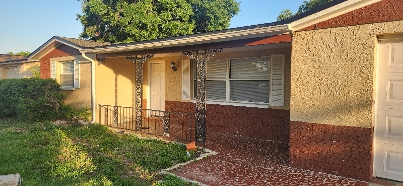 Building Photo - 5232 Penguin Dr