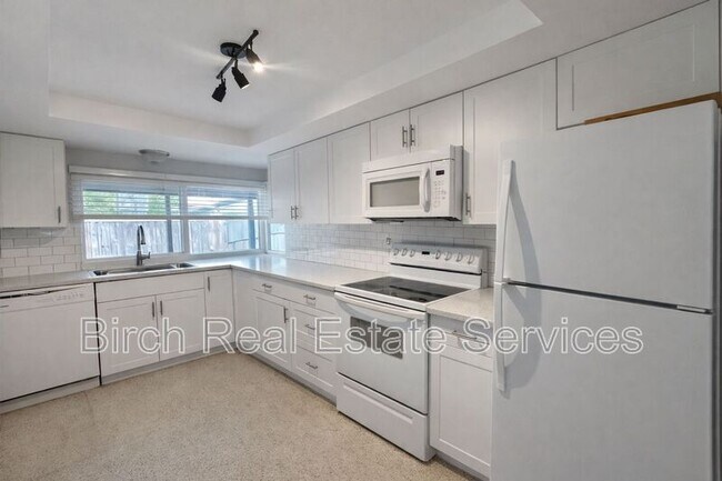 Foto del edificio - 3319 Williamsburg Loop