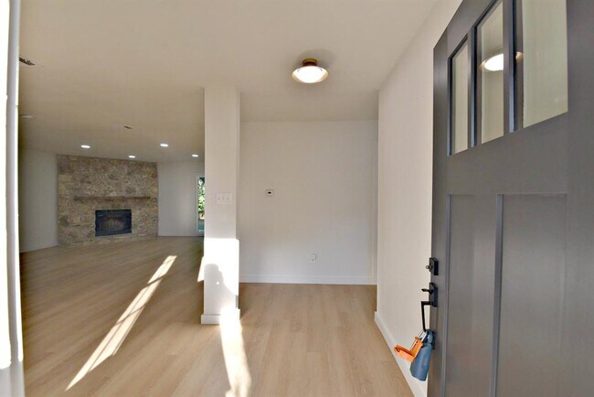 Foto del edificio - 4617 Sidereal Dr