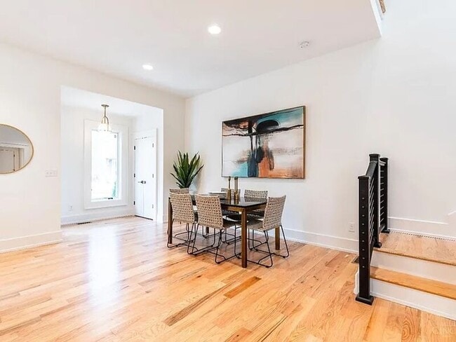 Foto del edificio - 1325 Knowlton St