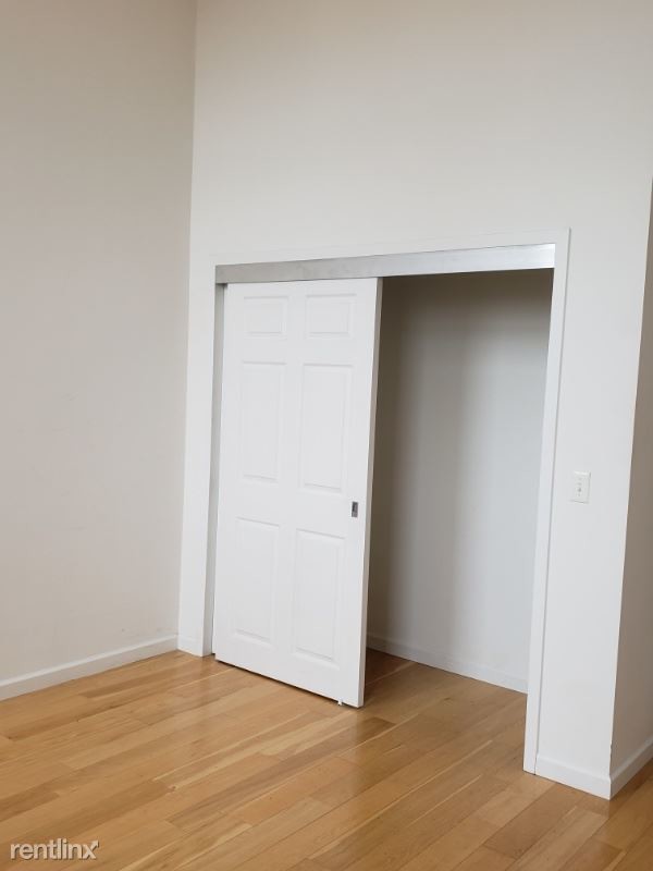 Building Photo - 1 br, 1 bath Apartment - 114 Fair St
