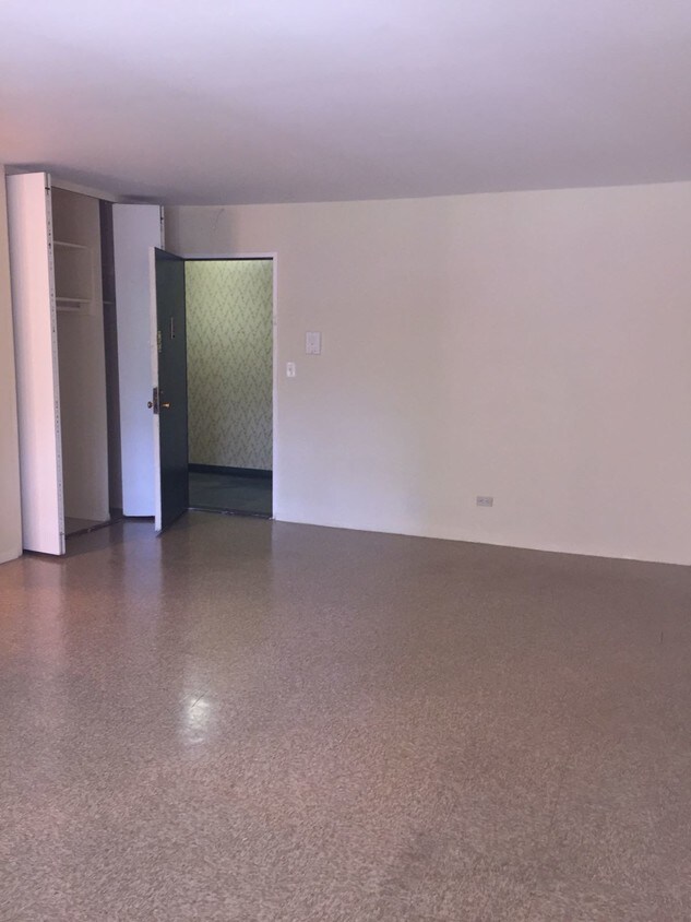 Foto principal - 3400 Kingsbridge Ave