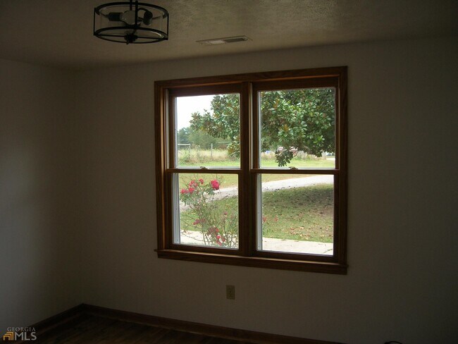 Foto del edificio - 842 Bush Mill Rd