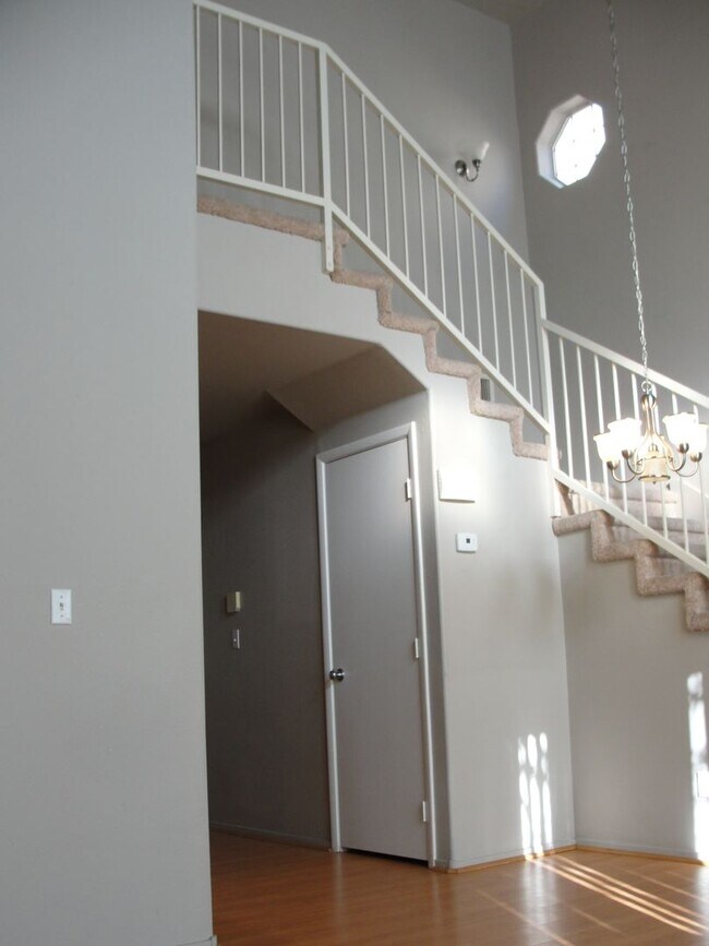 Foto del edificio - 5258 Steinbrenner Ln