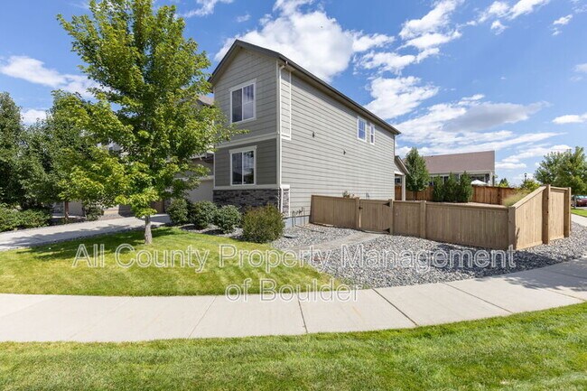 Building Photo - 286 Western Sky Cir