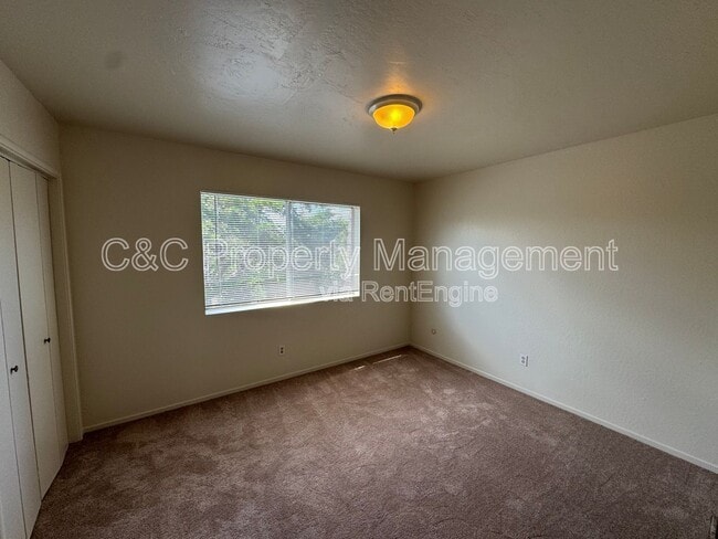 Building Photo - 830 Parcel St