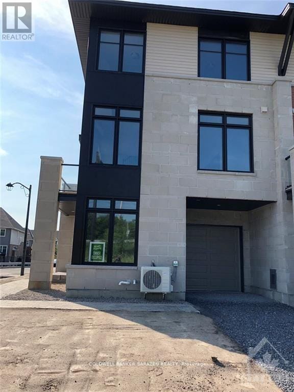 Building Photo - 808 CAP DIAMANT WAY