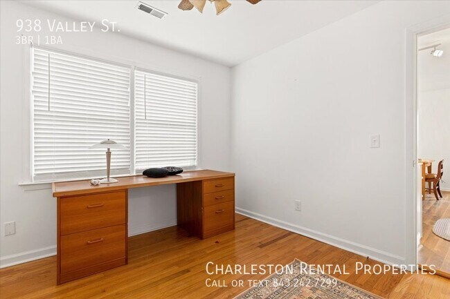 Building Photo - 938 Valley St