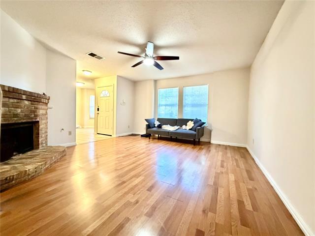Building Photo - 1720 Circle Creek Dr
