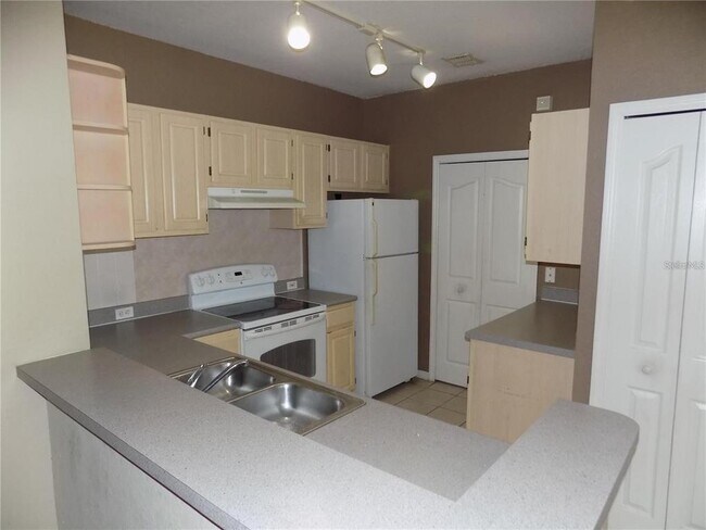 Building Photo - 2537 Maitland Crossing Way