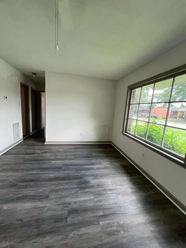Foto del edificio - 120 E Taylor St