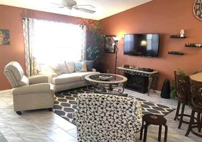 Building Photo - 1813 Sanibel Ct