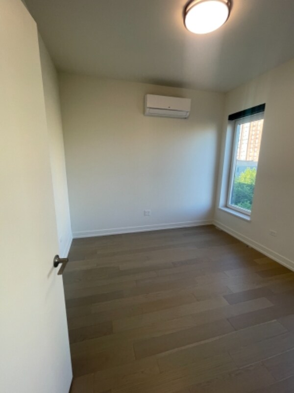 Building Photo - 4220 N Winthrop Ave