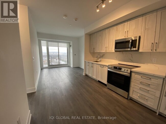 Building Photo - 2450 Old Bronte Rd