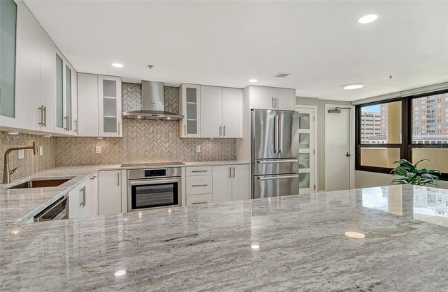 Foto del edificio - 1255 N Gulfstream Ave