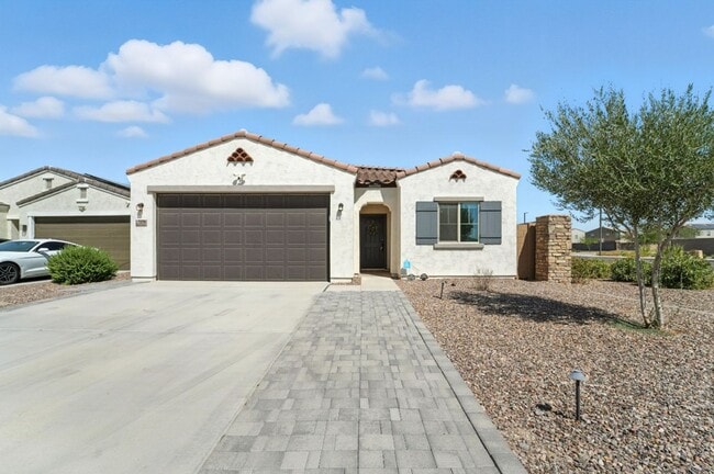 Stunning new build in Glendale, AZ! - Stunning new build in Glendale, AZ! House