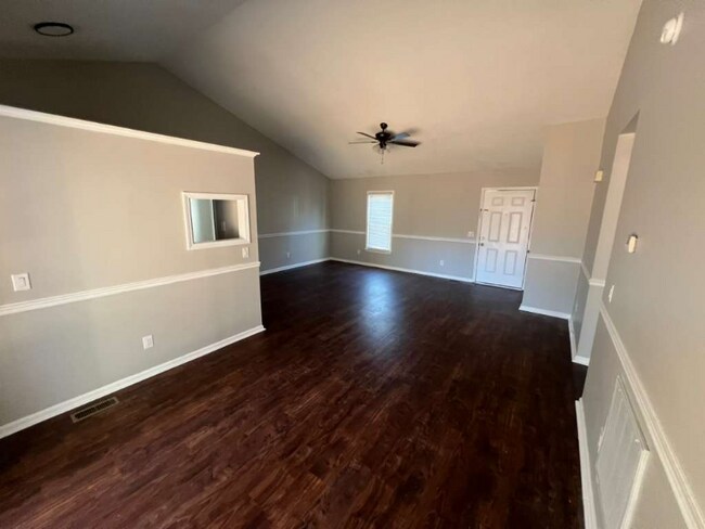 Foto del edificio - 207 Coronado Rd