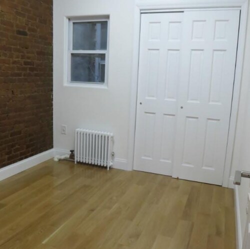 Building Photo - 63 Carmine St
