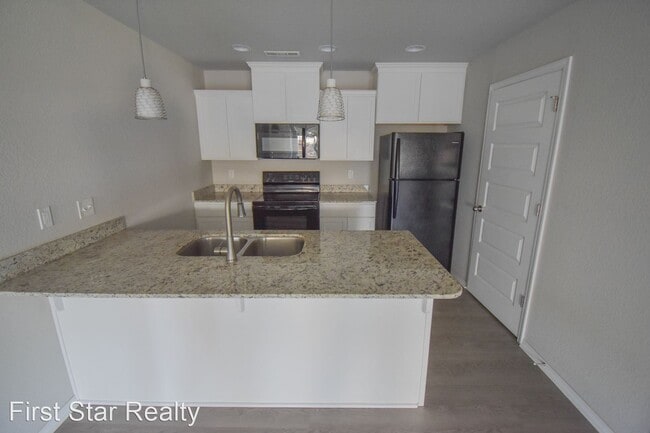 Building Photo - 3 br, 2 bath House - 818 Hindman Drive #1
