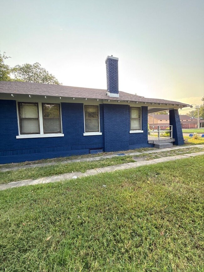 Foto del edificio - Fully Renovated 4BR Home in South Memphis Section 8 Welcome!