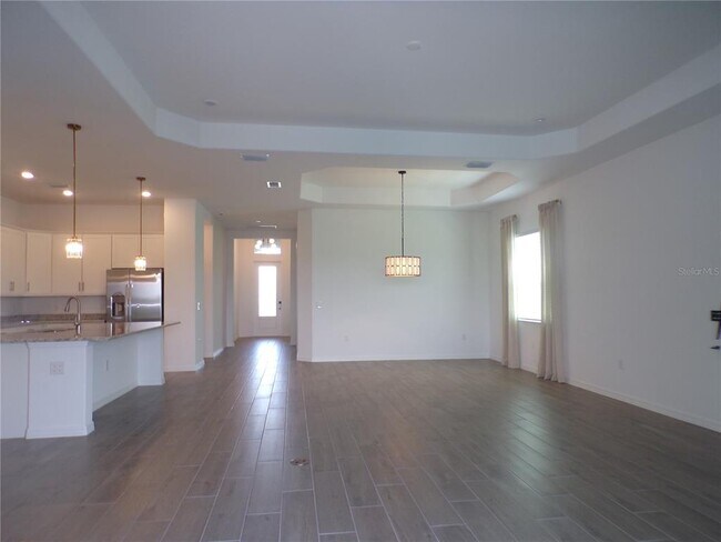Foto del edificio - 15255 River Birch Ct