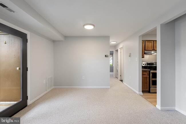 Building Photo - 1115 Castle Harbor Way