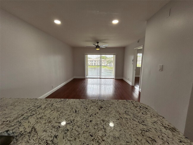 Foto del edificio - 2391 NW 89th Dr