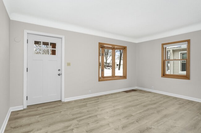 Building Photo - 3744 Perry Ave N