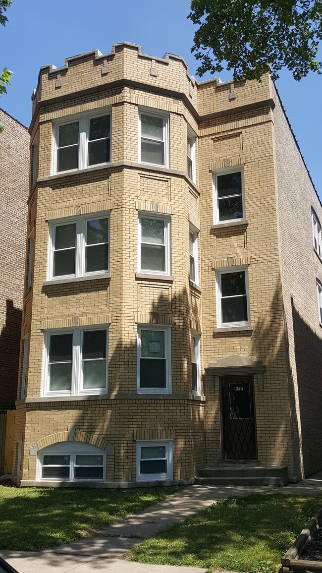 Foto del edificio - 6317 N Washtenaw Ave